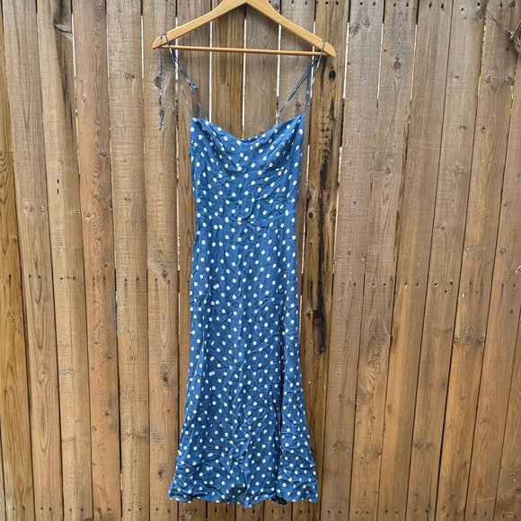 Reformation Dresses & Skirts - Reformation Juliette Polka dress